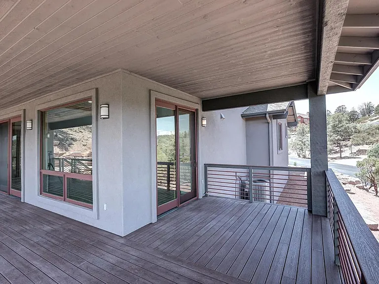 1209 N Horizon Way — Photo 31