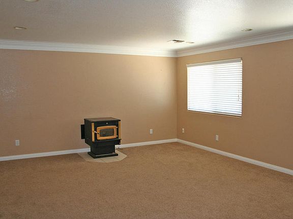 4th image of 14985 Sunnydale Dr