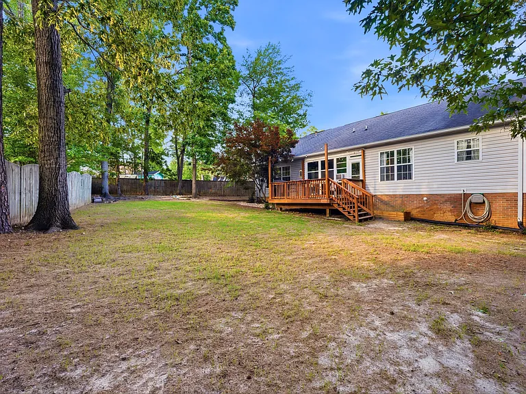 9 Whitewater Ct — Photo 36