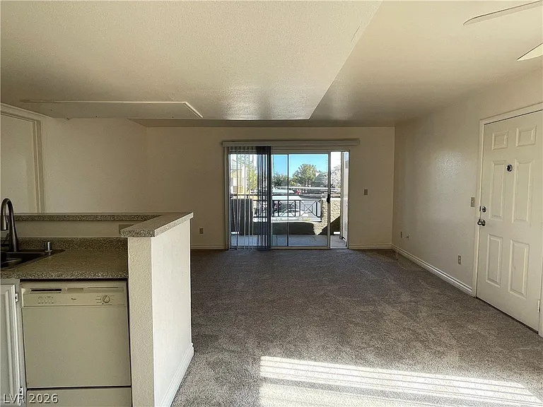 8070 W Russell Rd #2109 — Photo 7