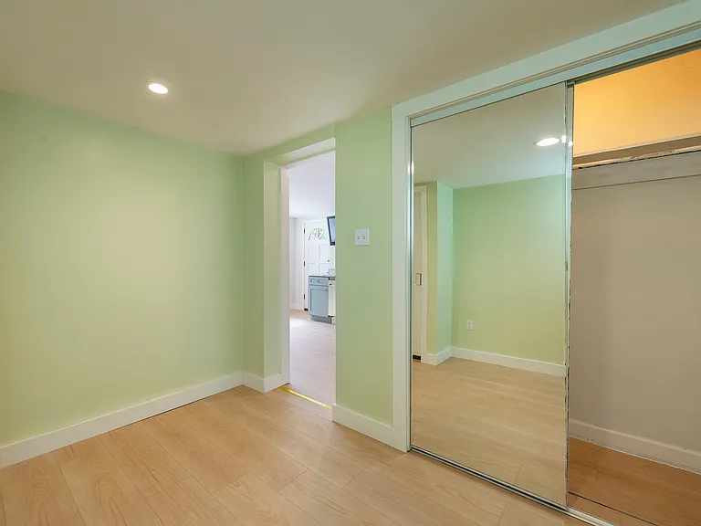 279 Kimberly Ave #7 — Photo 20
