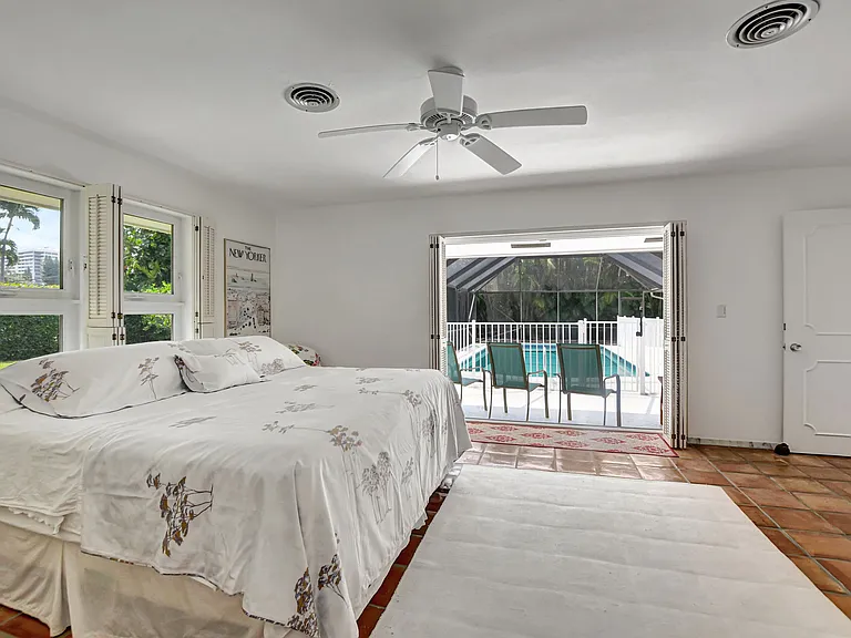 1350 Spanish River Rd — Photo 4