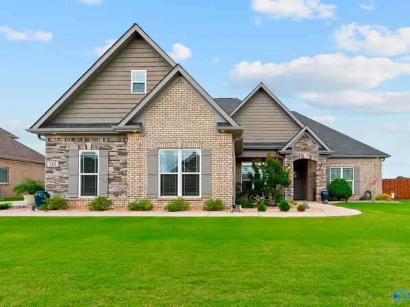 125 Madelyn Dr, Meridianville, AL 35759