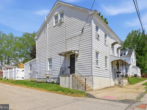 712 Wells St, Conshohocken, PA 19428