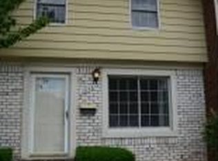 2948 N Seaton Circuit, Warren, MI 48091
