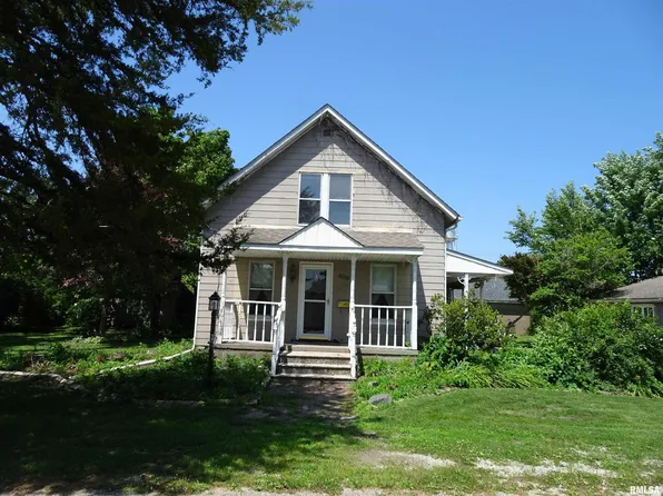 409 4th St, Sherrard, IL 61281