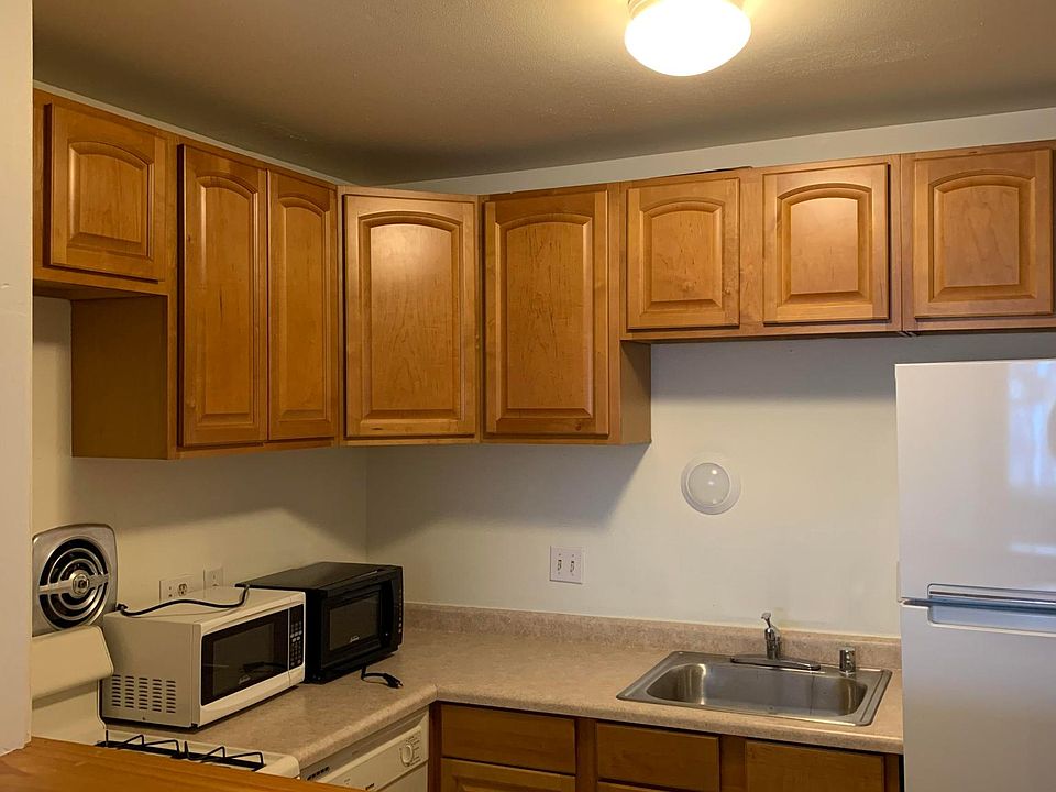 1st image of 2222 E Belleview Pl APT 102