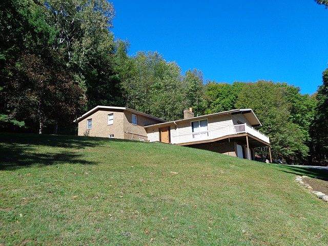 1st image of 11404 Strasburg Bolivar Rd NW