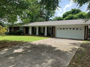 214 Norwood Dr, Rainbow City, AL 35906