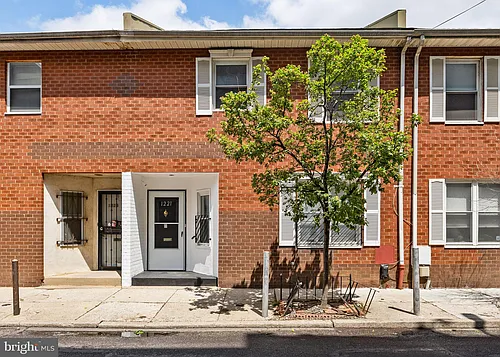 1221 Kater St Photo 1