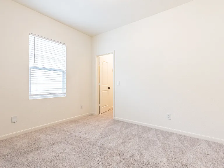 5631 Pearl Mdw — Photo 18