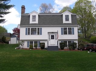 24 Middle St, Woburn, MA 01801