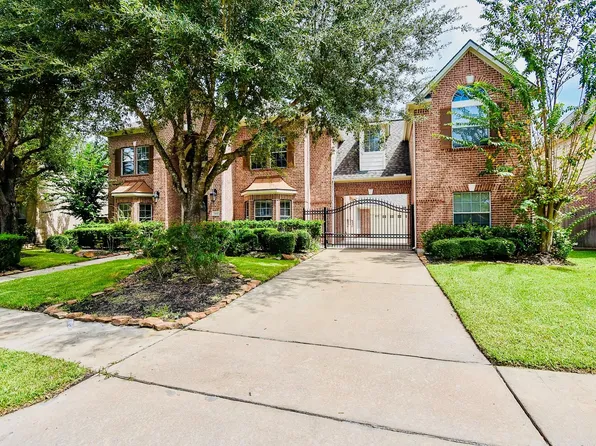 1611 Whitfield St, Sugar Land, TX 77479