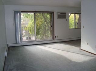 1235 Appleton Ln, Geneva, IL 60134