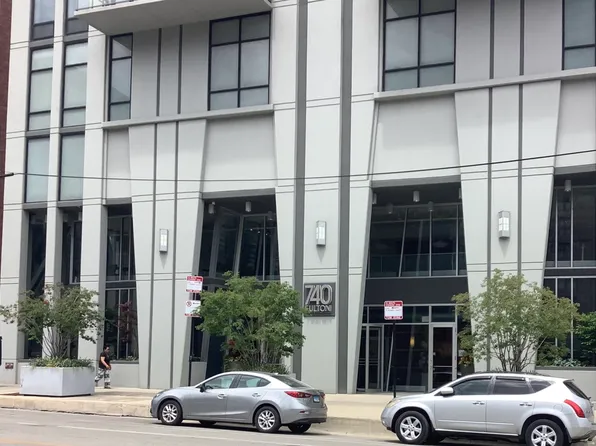 740 W Fulton St APT 912, Chicago, IL 60661