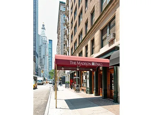 Rented by Immac Realty | media 35