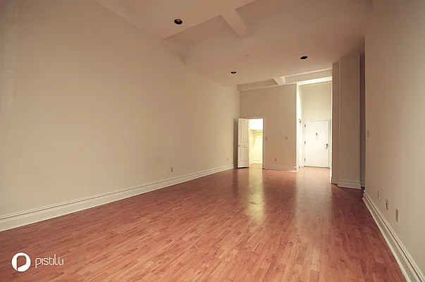 Rented by Pistilli Realty Group | media 24