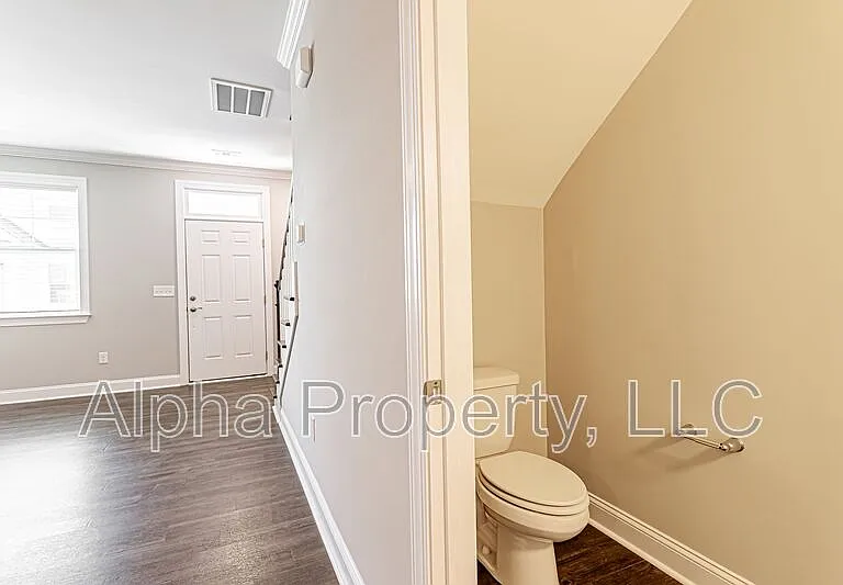 18 Alderly Way — Photo 6