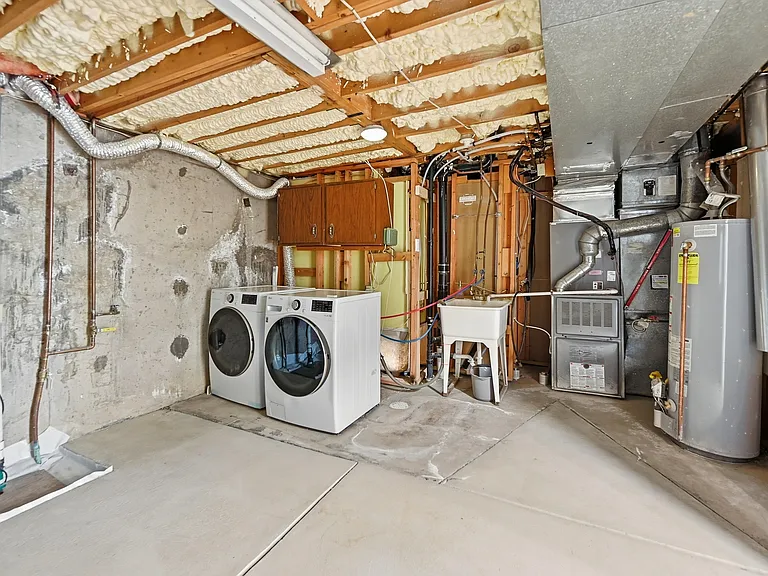 2913 S Reading Ct — Photo 19