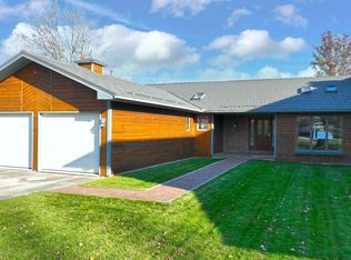 1865 S Parker St, Marine City, MI 48039