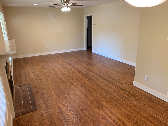 5th image of 3980 Rosemary Cir