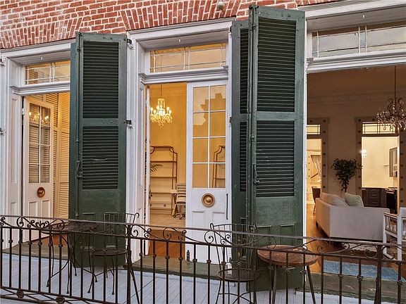 5th image of 818 Bourbon St #2A