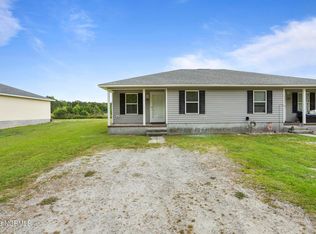 111 Lain Mark Dr, Hubert, NC 28539