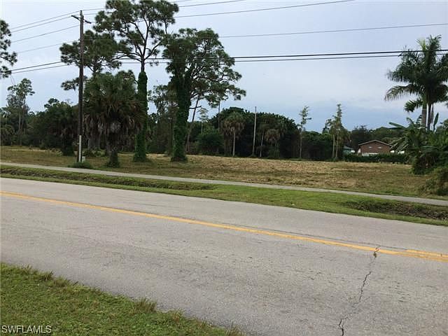 2nd image of 3040 Thomasson Dr