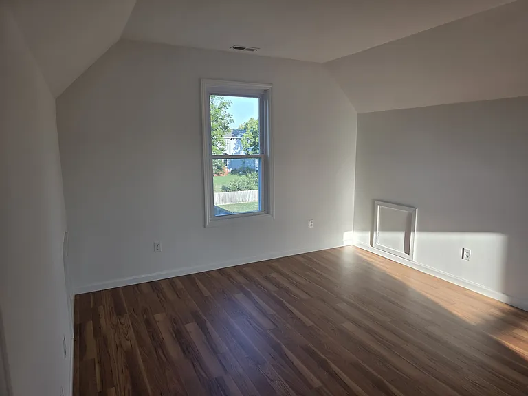 1163 Blankshire Rd — Photo 50