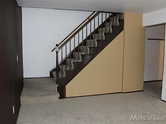 4th image of 36026 Kingsland Ct