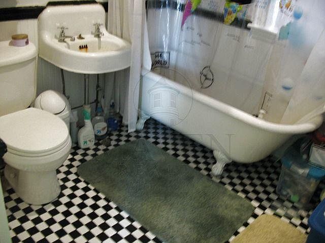 2nd image of 94 Prentiss St #8