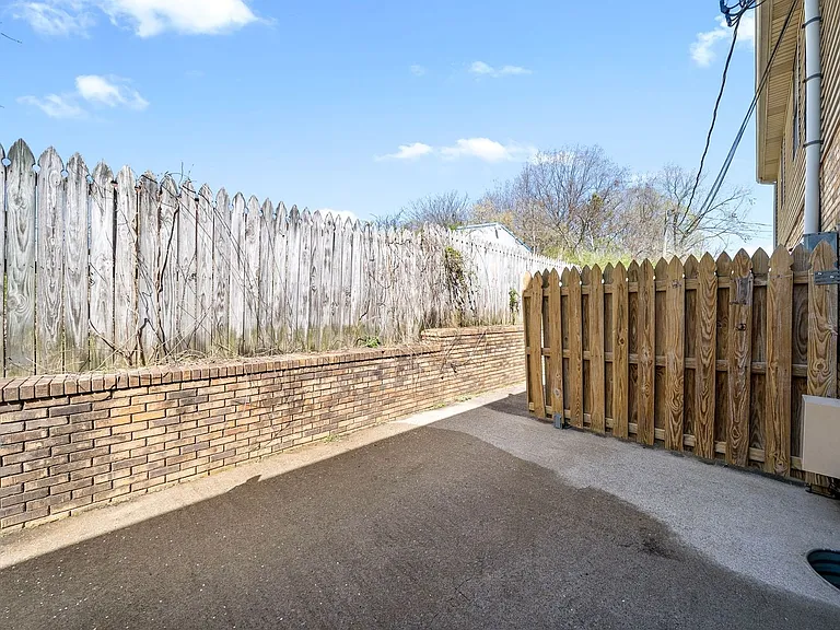 W Knollwood Cir - 1500 — Photo 19