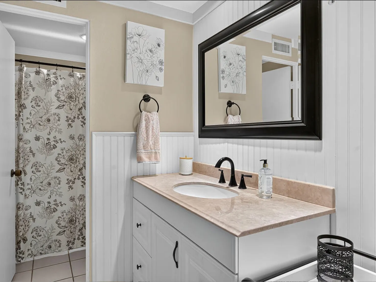 1 bed, 576 sqft, $2,300 — Photo 4