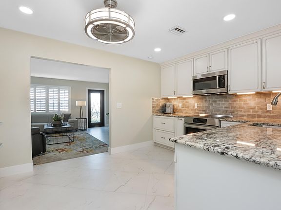 3rd image of 2390 SW 13th Avenue