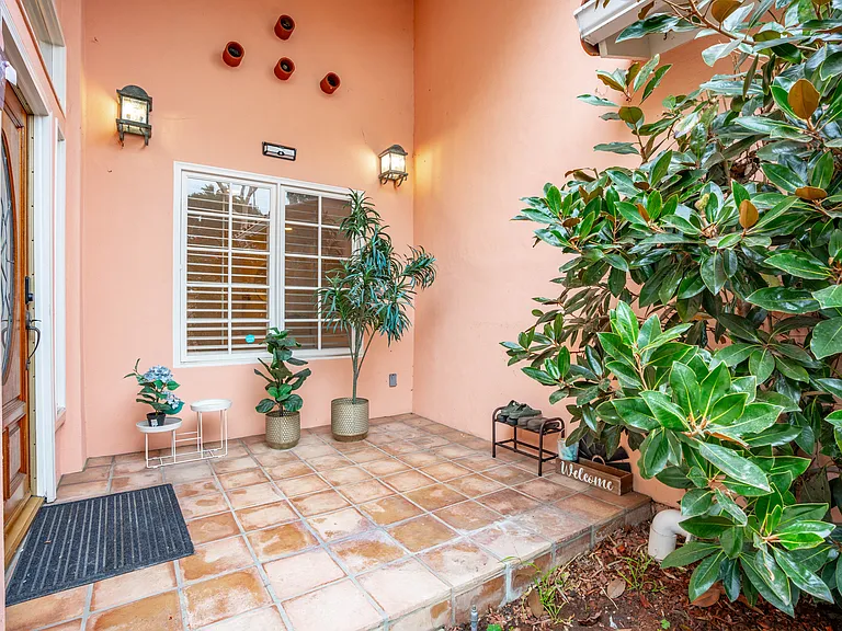 17021 Malta Cir — Photo 61
