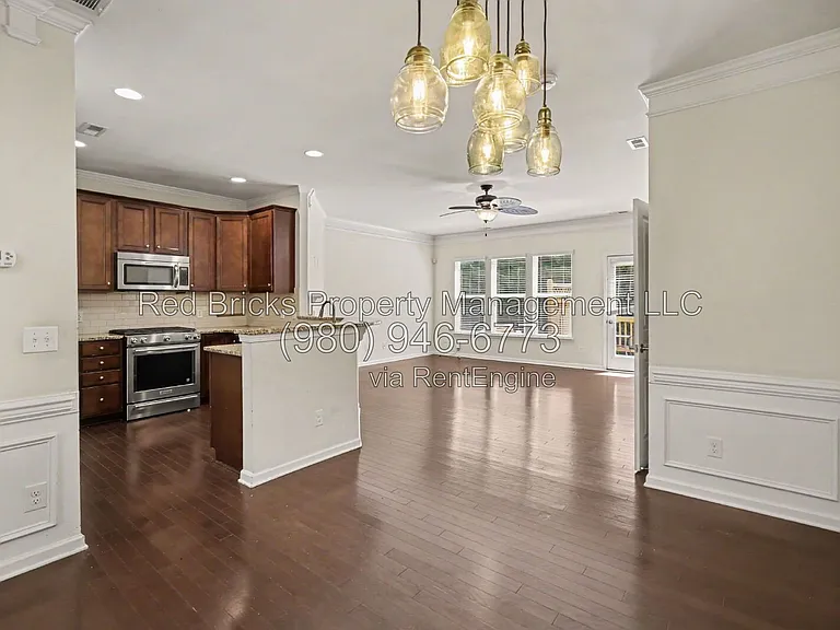 4282 Park South Station Blvd — Photo 10