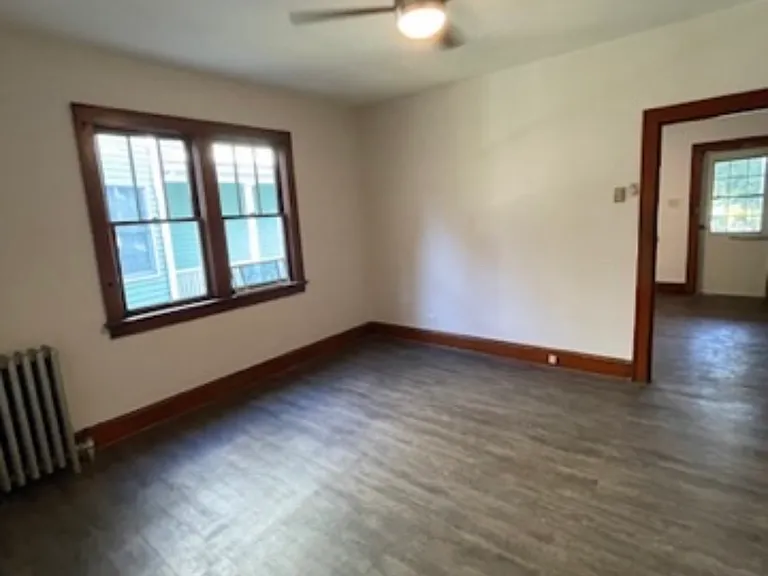 98 S Maple Ave #1 — Photo 4