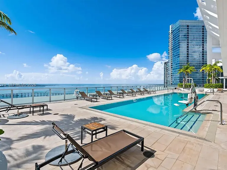 1300 Brickell Bay Dr #2000 — Photo 33