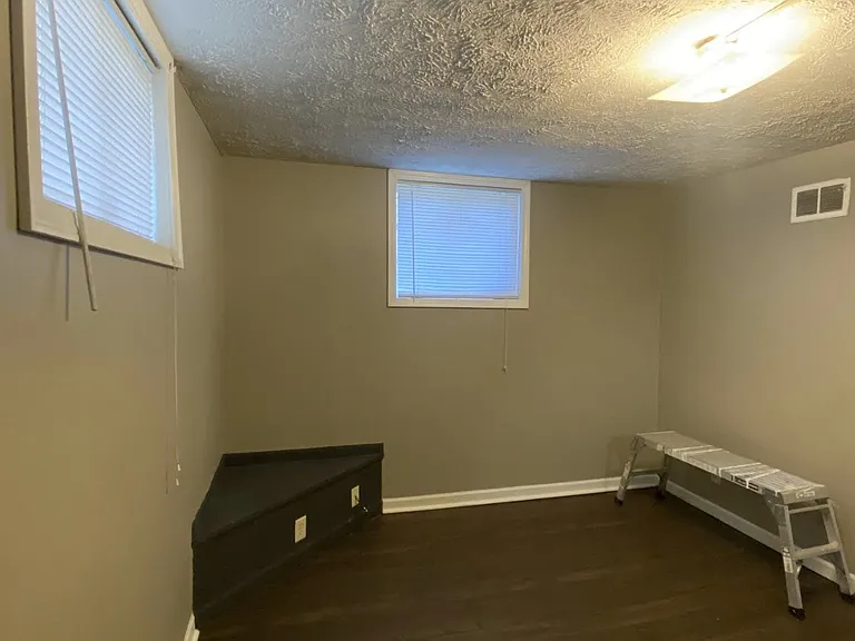 1135 Sumner St #3 — Photo 6