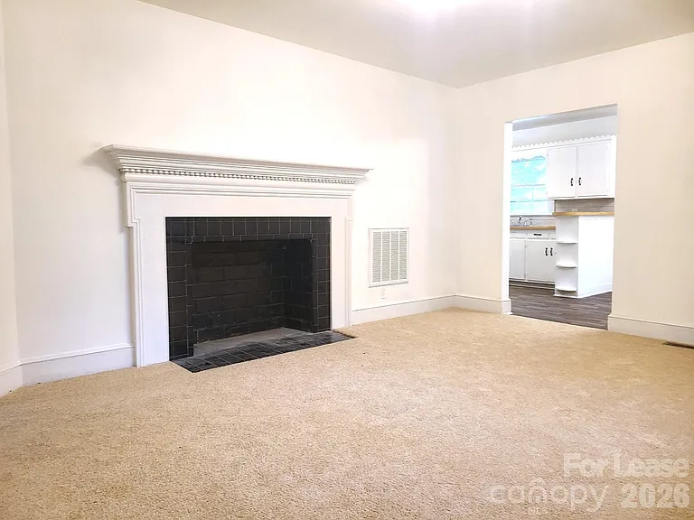 206 N Cloudman St — Photo 9
