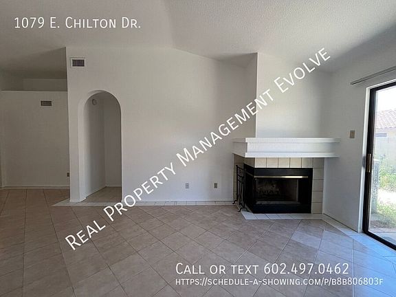 5th image of 1079 E Chilton Dr