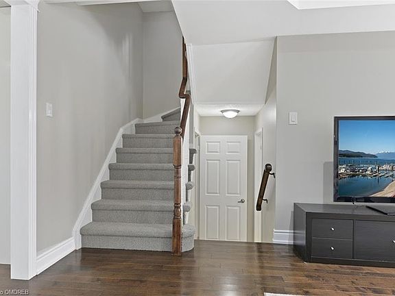 5th image of 87 Littlewood Dr