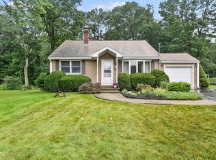 31 Forestdale Rd, Paxton, MA 01612