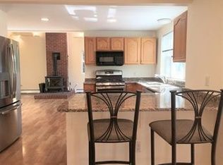 41 Central Ave #2B, Newtonville, MA 02460