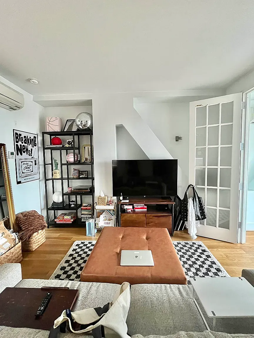 74 Maujer Street — Photo 2