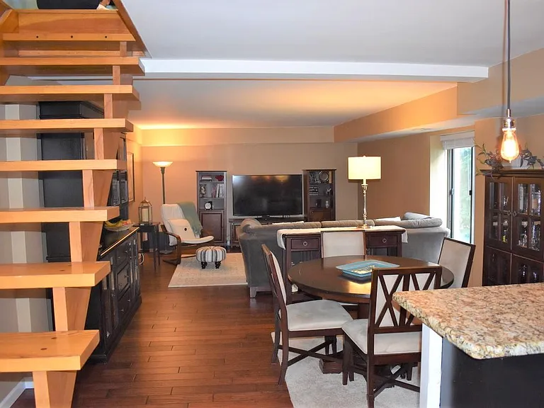 5708 Walnut St #F2 — Photo 8