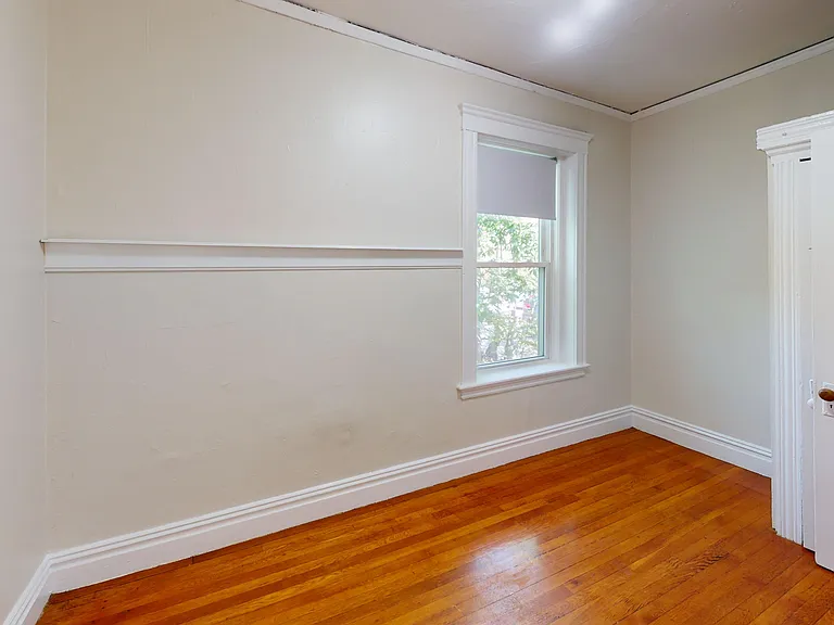 57 Strathmore Rd #6 — Photo 11