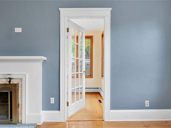 5th image of 41 Elmway St