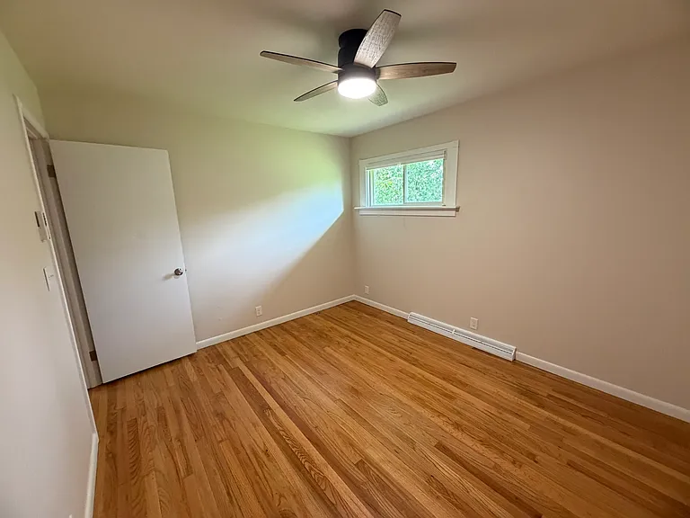 104 Market St — Photo 16