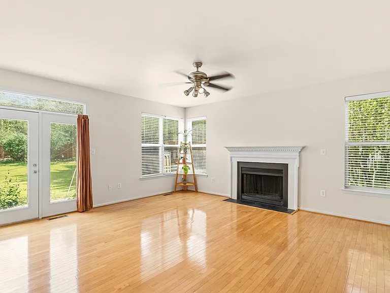 7707 White Willow Ct — Photo 10